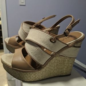 MIA canvas wedges size 8.5